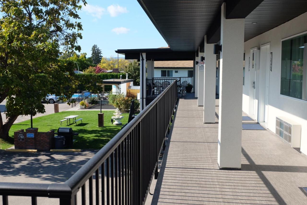 Oasis Inn Kelowna Exterior foto